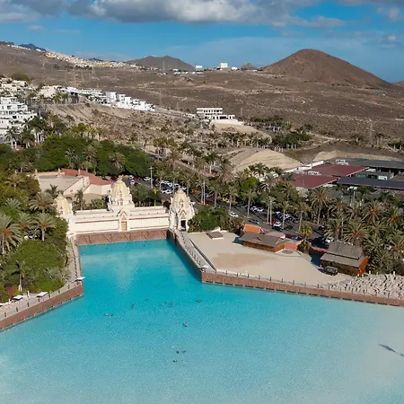 וילה Karat Caldera *